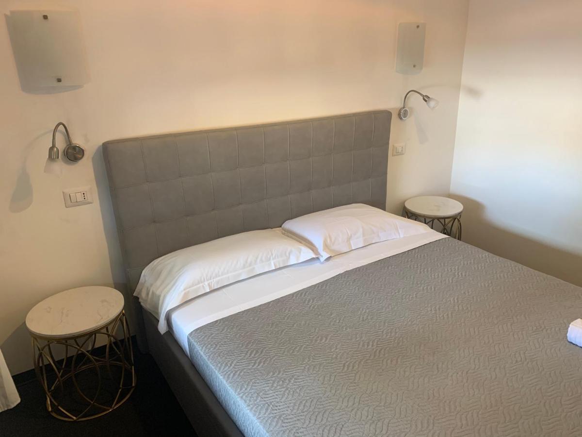 Lungotevere Collection Suite ローマ エクステリア 写真
